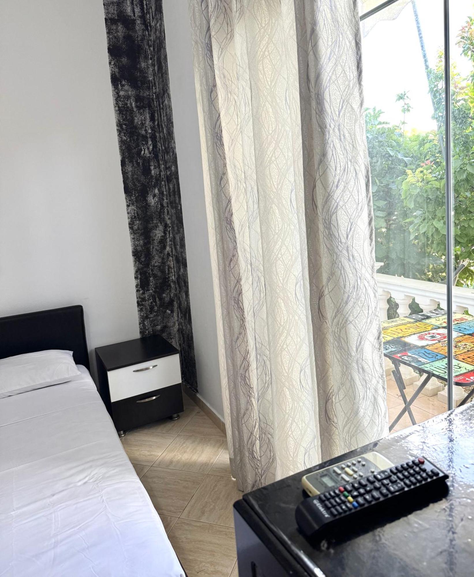 Angels Rooms Εξαμίλιο Εξωτερικό φωτογραφία