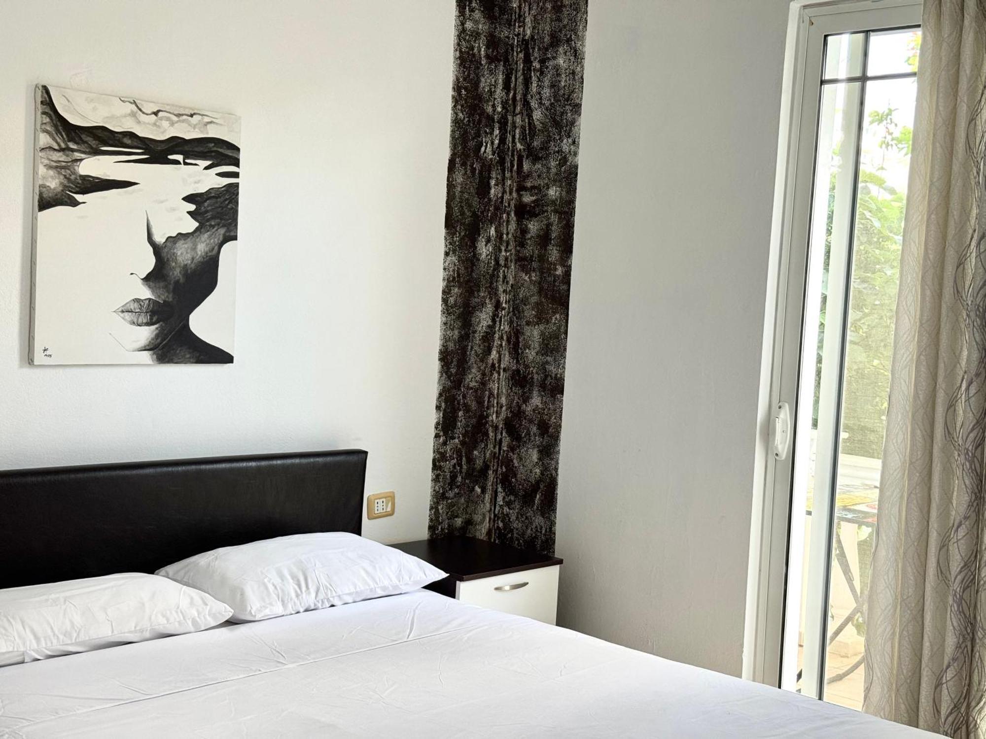 Angels Rooms Εξαμίλιο Εξωτερικό φωτογραφία
